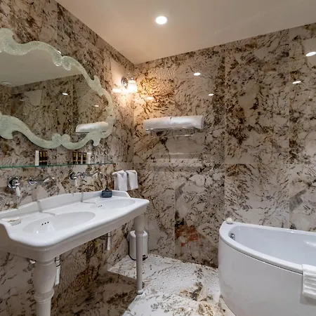 Hotel Demeure Loredana Saint-Florent  Exterior foto
